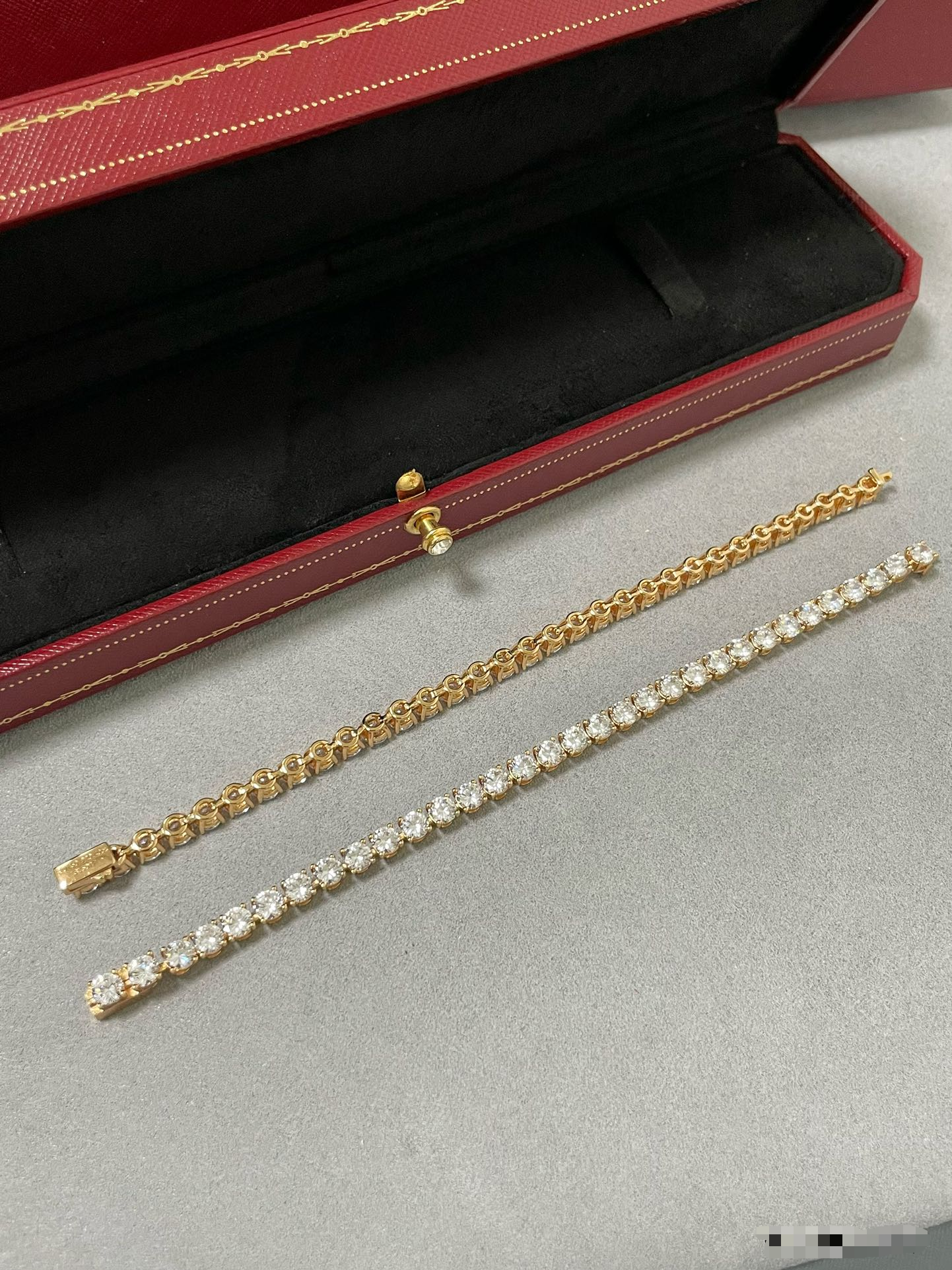 [Royal Top jewelrys]TENNIS BRACELET WITH FULL DIAMOND SETTING