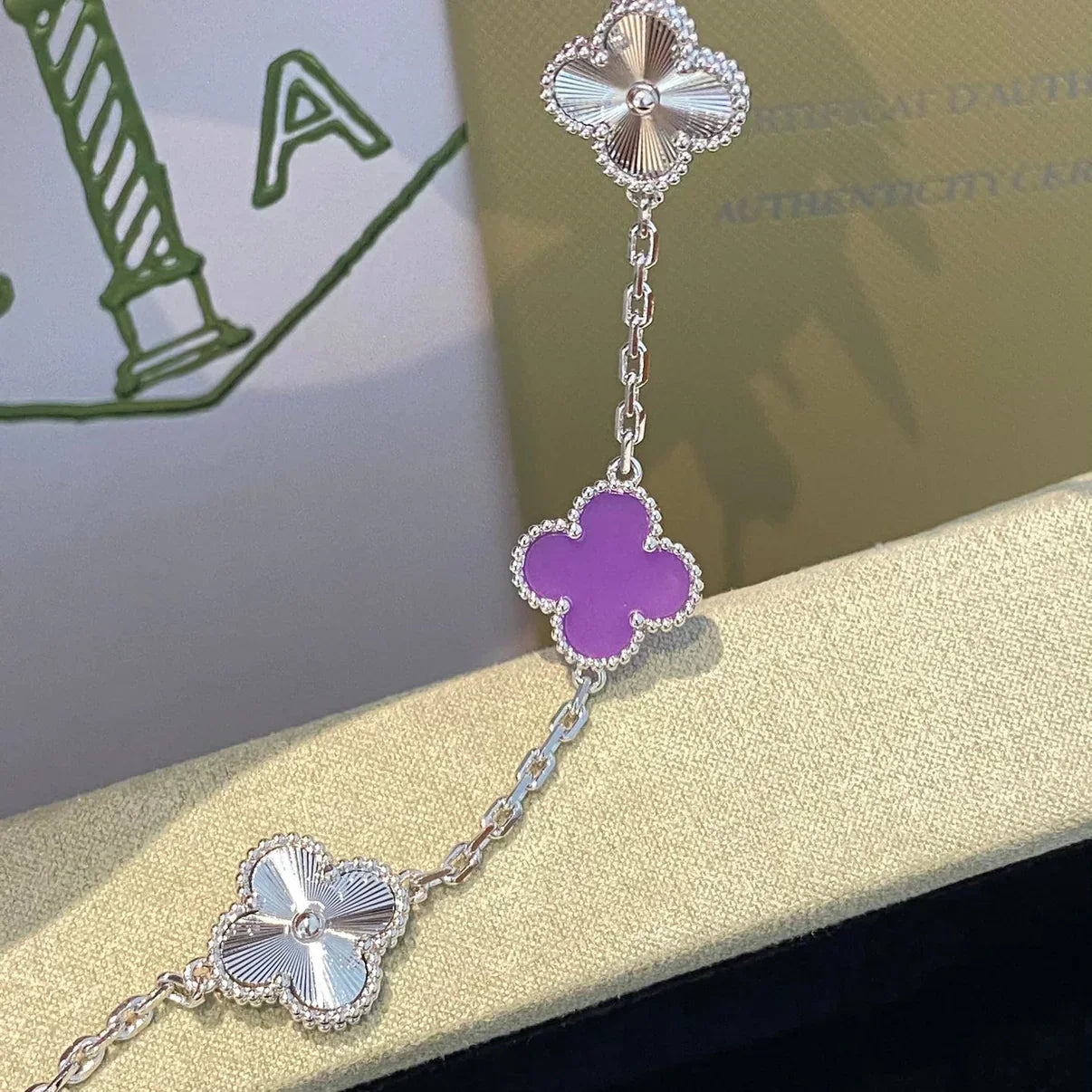 [Royal Top] CLOVER 5 MOTIF VIOLET BRACELET COLLECTION
