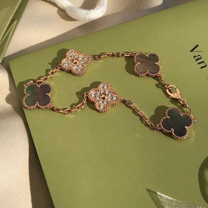[Royal Top] CLOVER 5 MOTIF GRAY MOP BRACELET COLLECTION