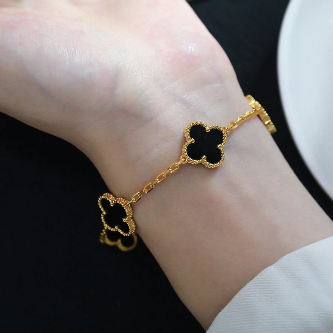 [Royal Top] CLOVER 5 MOTIF ONYXS BRACELET COLLECTION