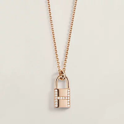 [Royal Top]HM ADVANCED NICHE LOCK HEAD NECKLACE DIAMONDS