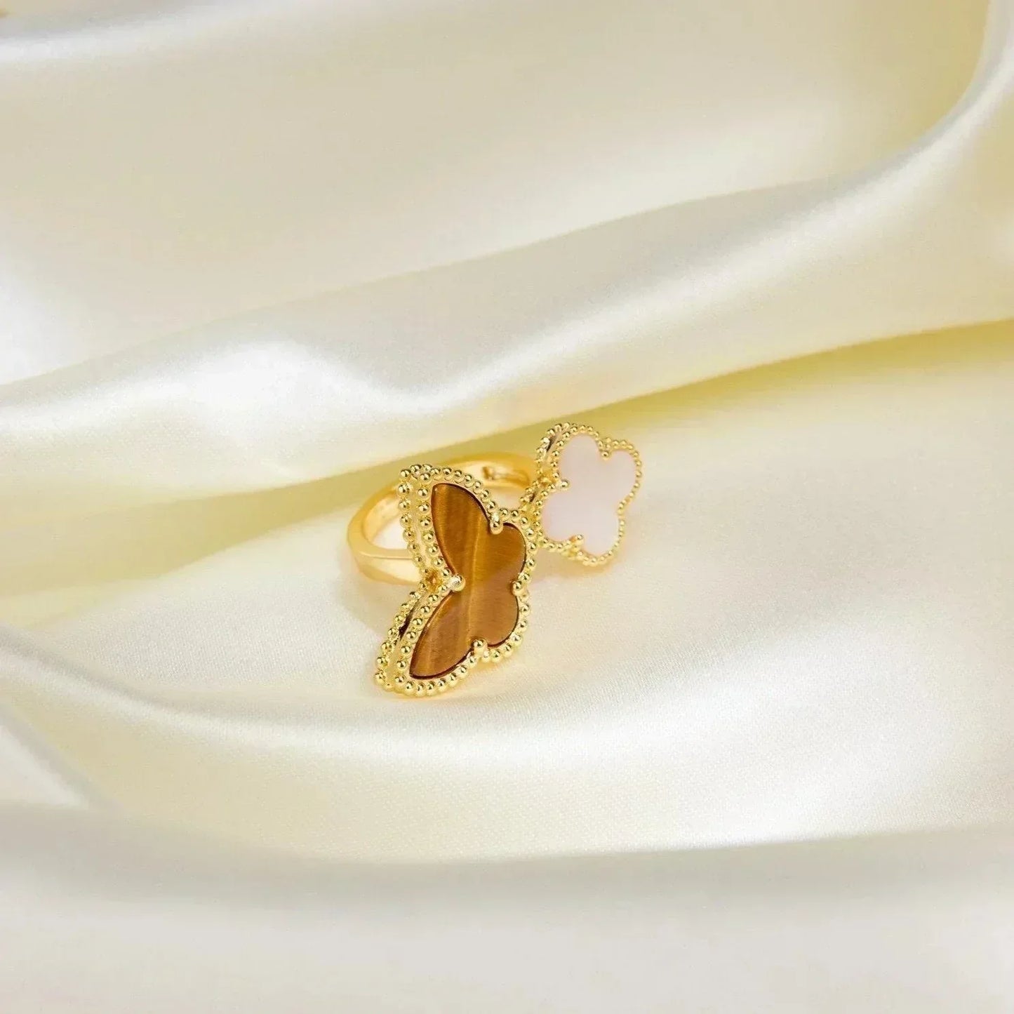 [Royal Top]LUCKY BETWEEN THE FINGER RING