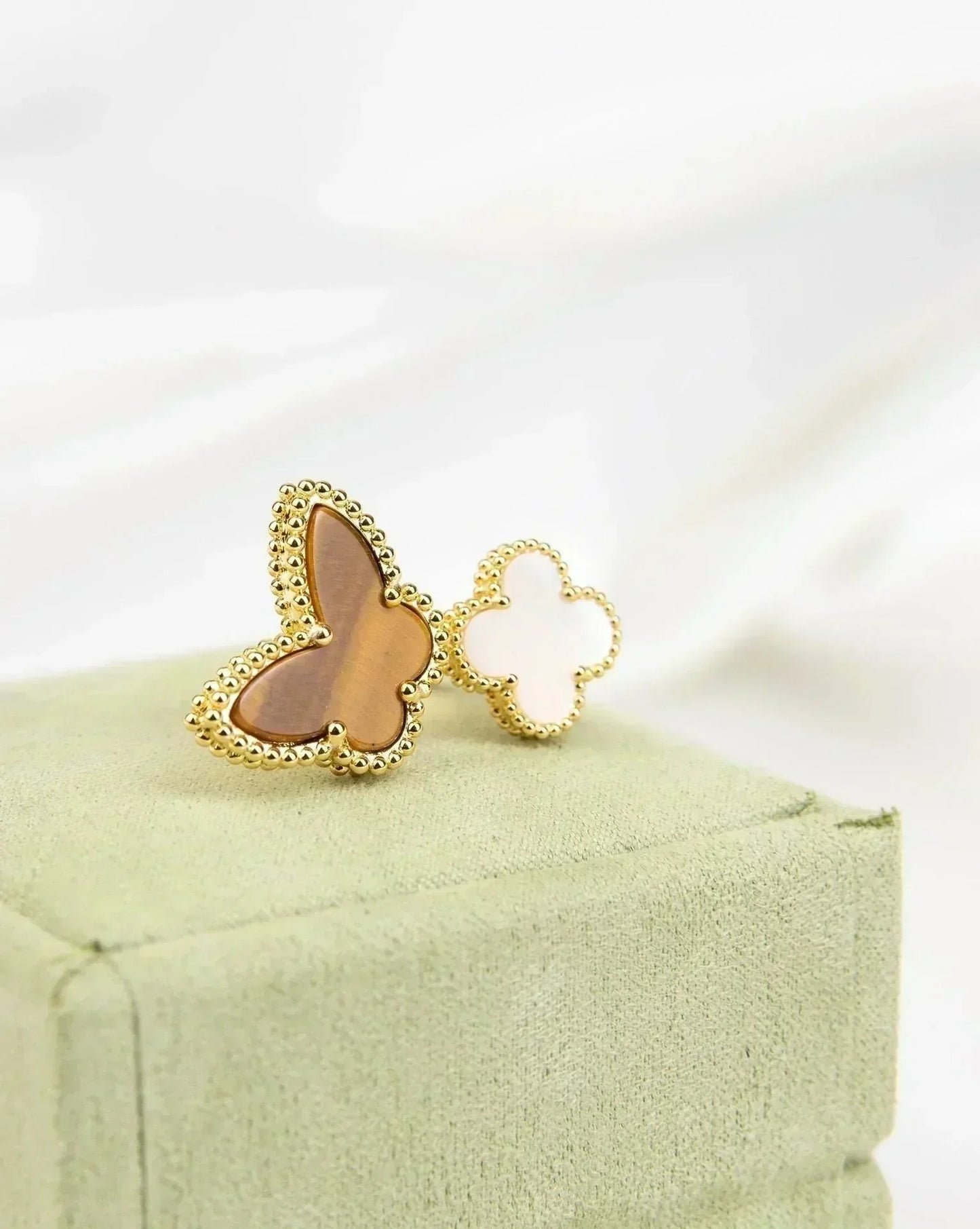 [Royal Top]LUCKY BETWEEN THE FINGER RING