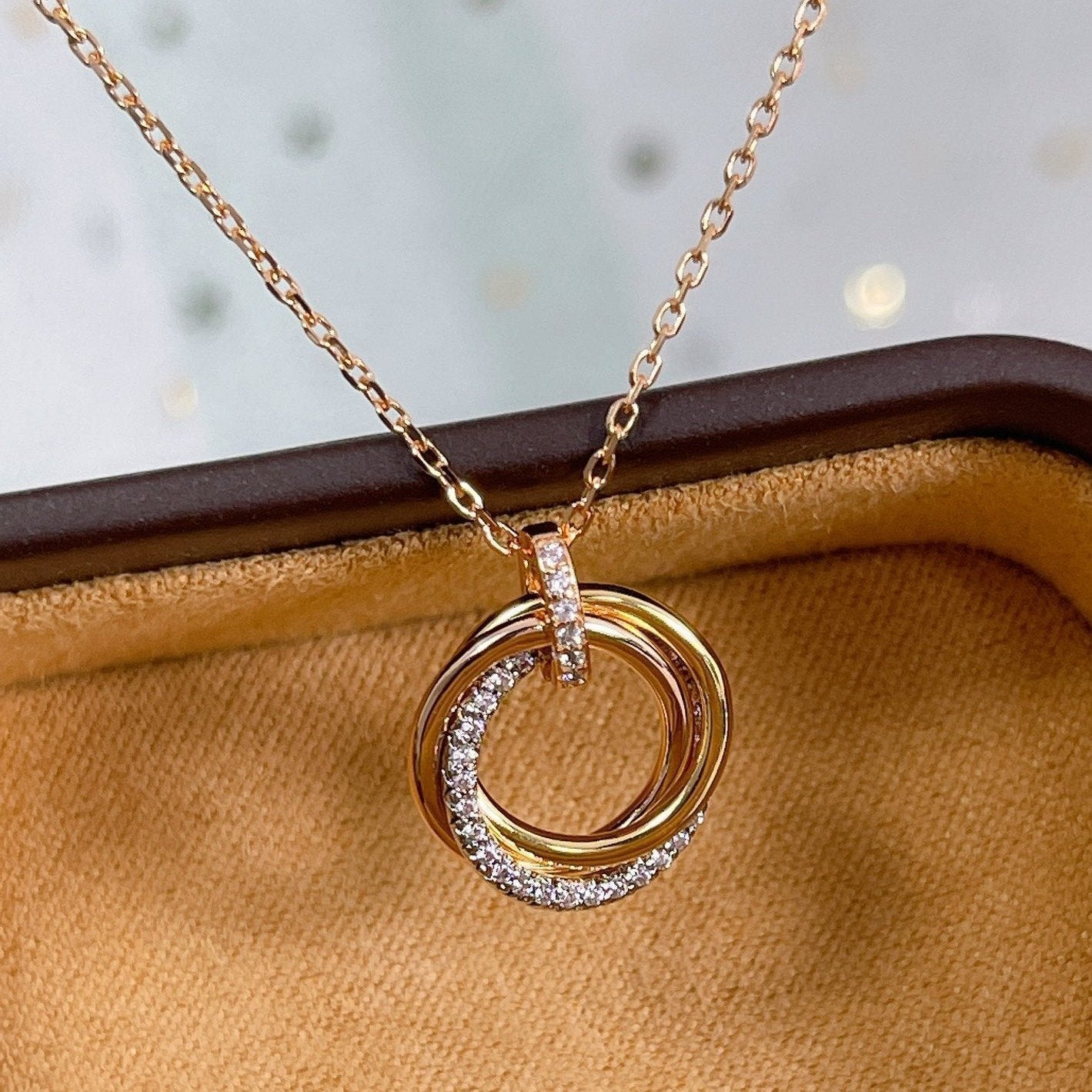 [Royal Top]TRINITY NECKLACE SILVER GOLD PINK GOLD DIAMONDS