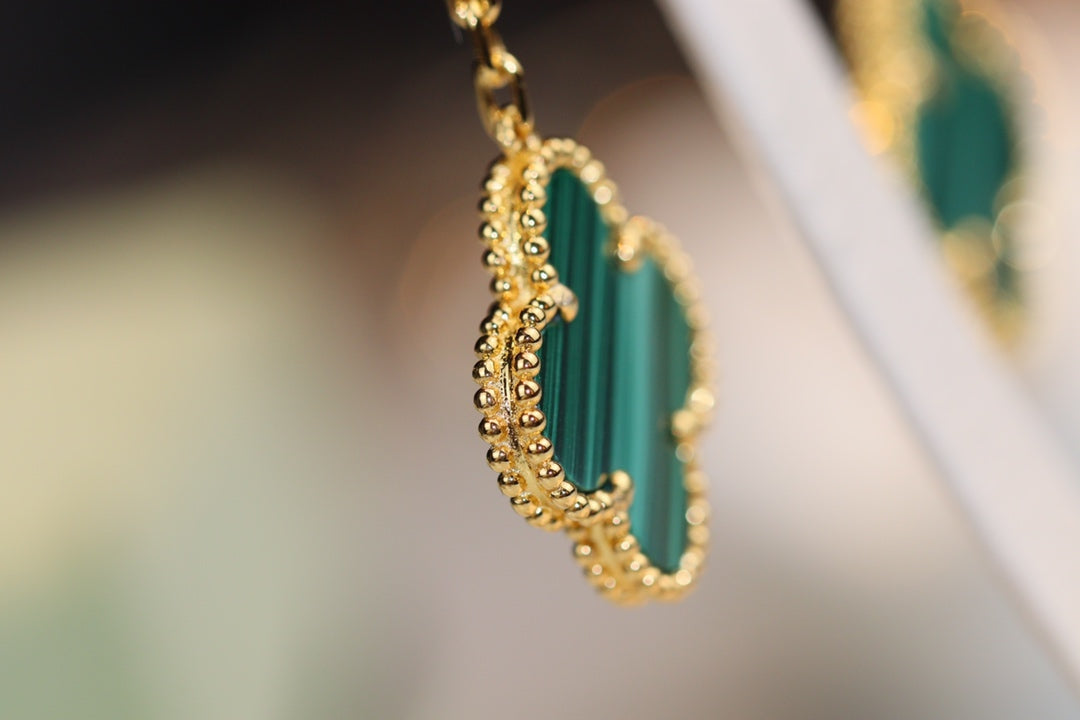 [Royal Top]CLOVER EARRINGS GOLD MALACHITE DIAMOND 3 MOTIF