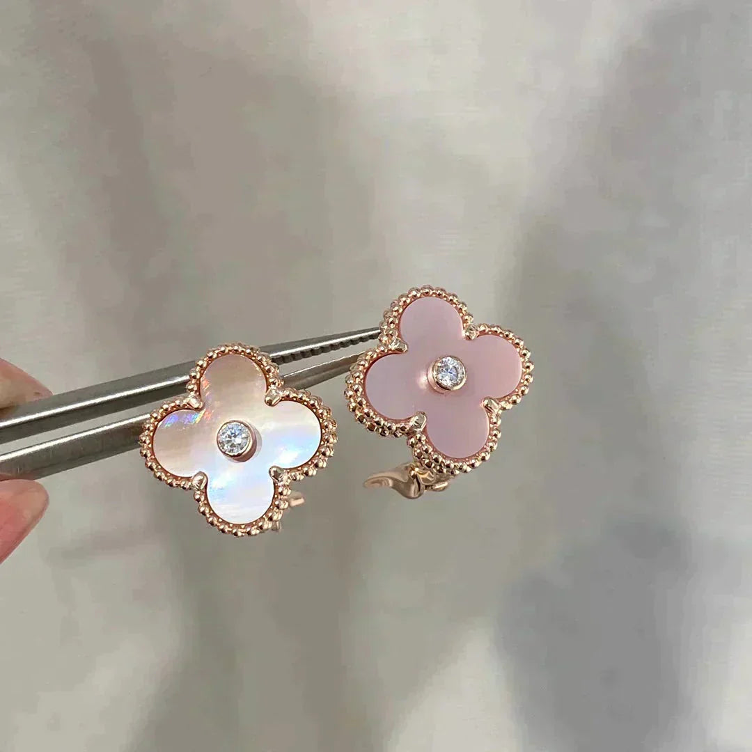 [Royal Top]CLOVER MEDIUM 1 MOTIFS  PINK MOP DIAMOND EARRINGS