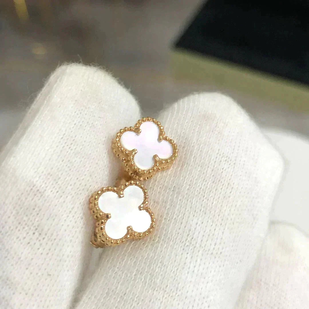 [Royal Top]CLOVER MINI 9.5MM WHITE MOP EARRINGS