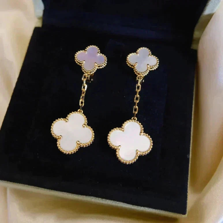 [Royal Top]CLOVER 2 MOTIF WHITE MOP EARRINGS