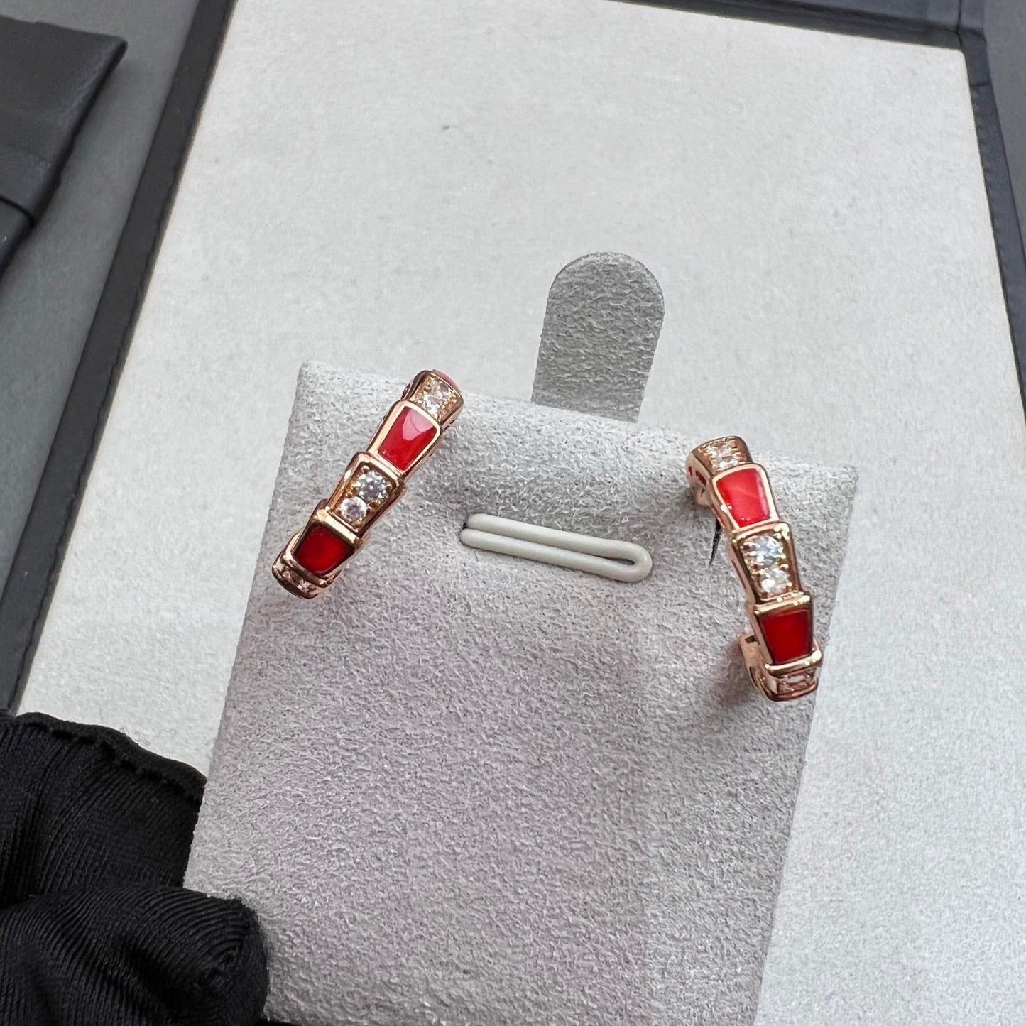 [Royal Top]SERPENTI CARNELIAN PINK GOLD EARRINGS