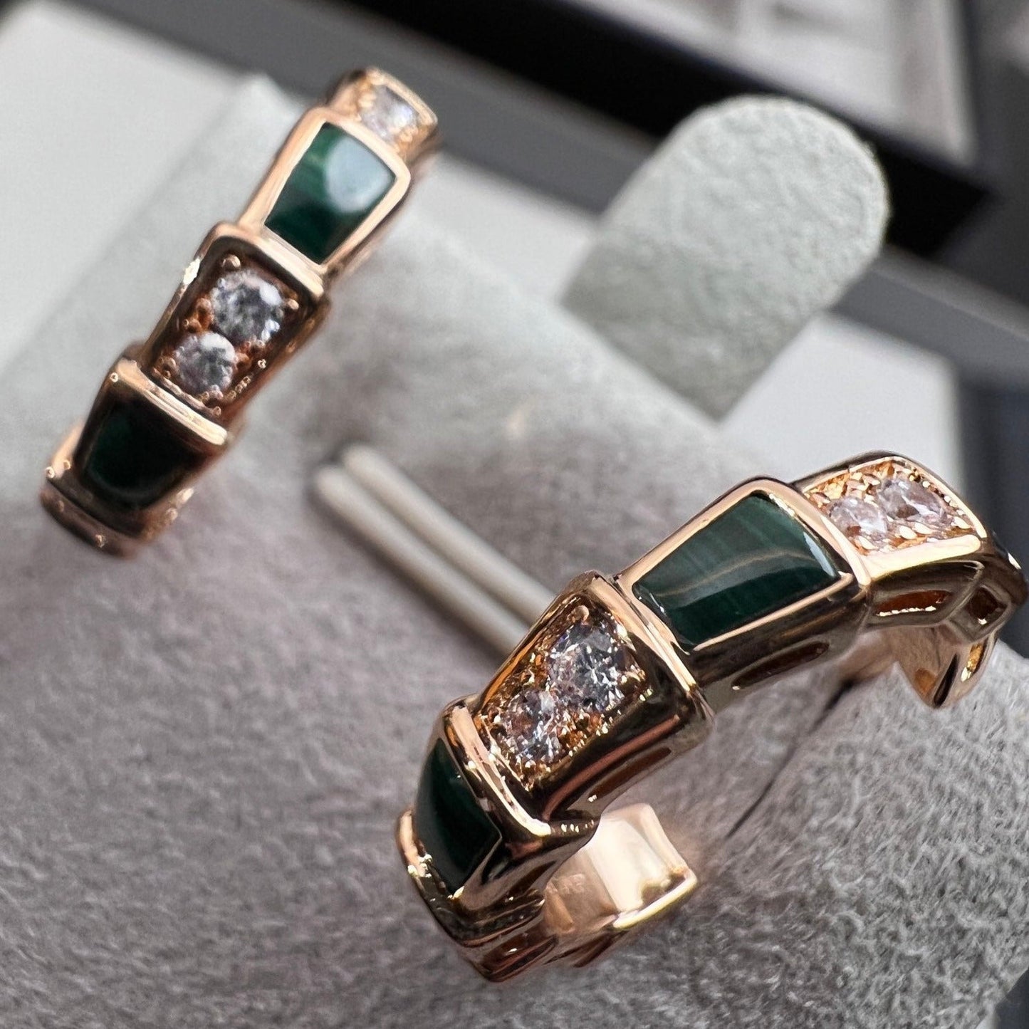 [Royal Top]SERPENTI MALACHITE PINK GOLD EARRINGS