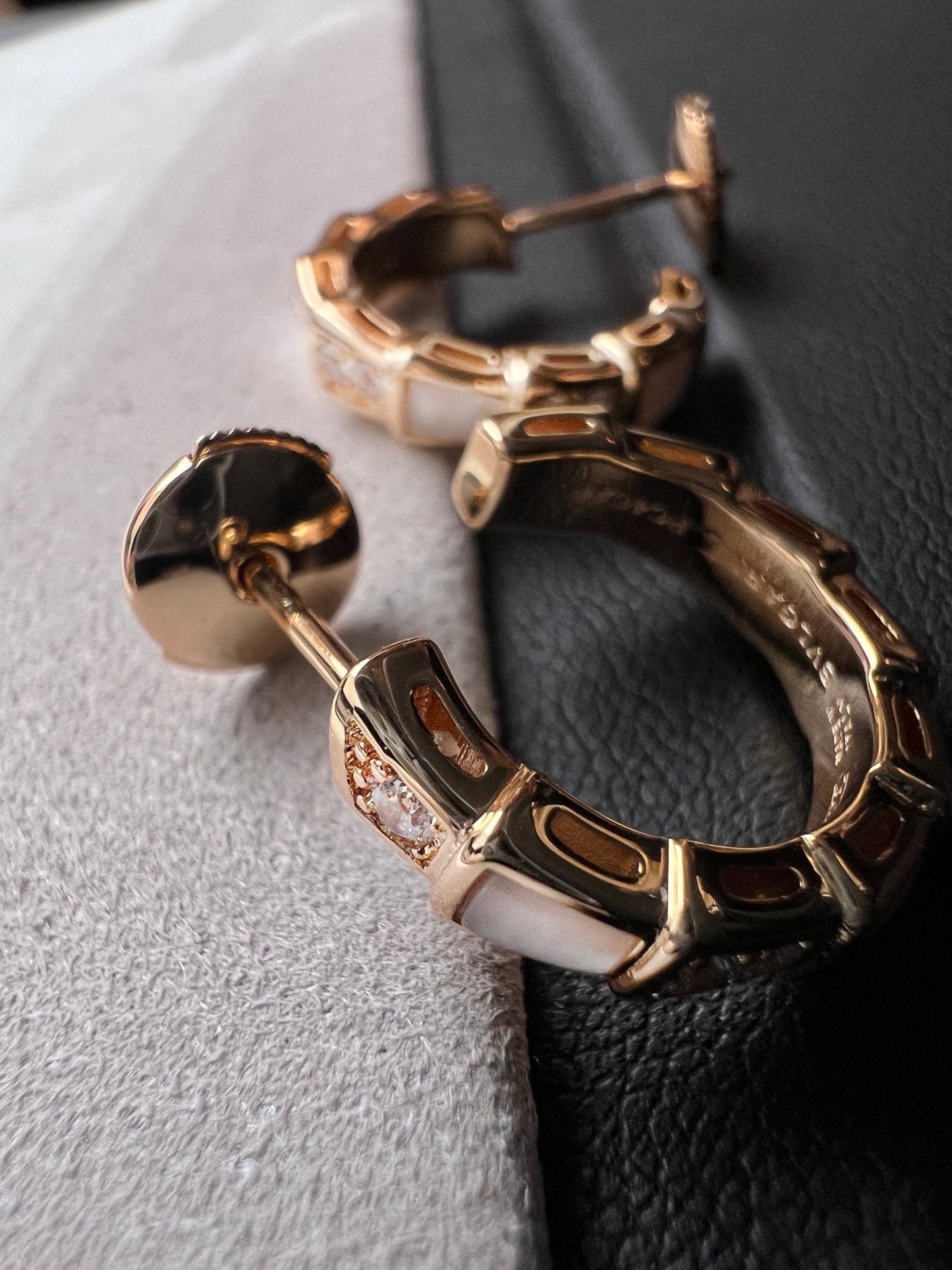 [Royal Top]SERPENTI MOP PINK GOLD EARRINGS
