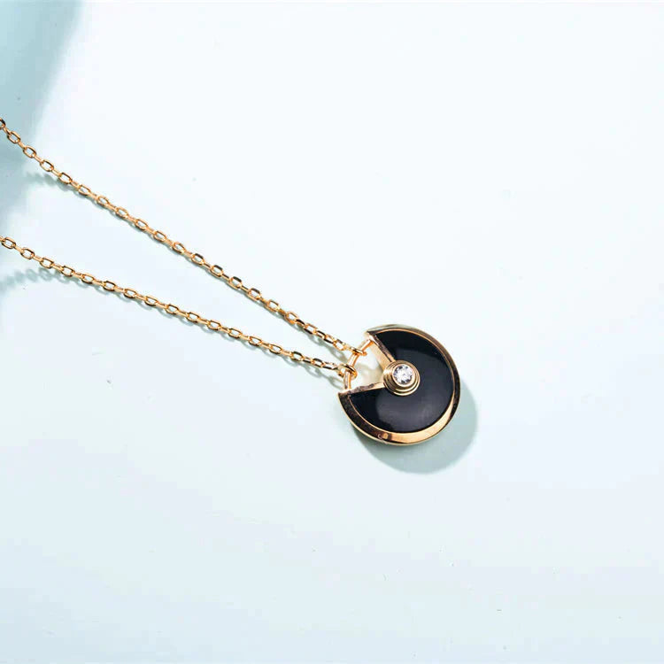 [Royal Top]AMULETTE GOLD CARNELIAN ONYX NECKLACE
