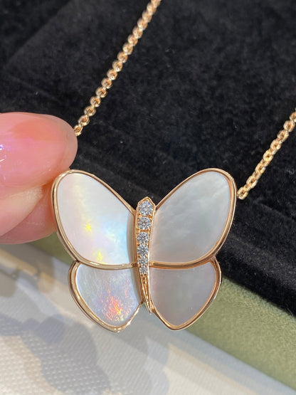 [Royal Top]BUTTERFLY GOLD MOP DIAMOND NECKLACE