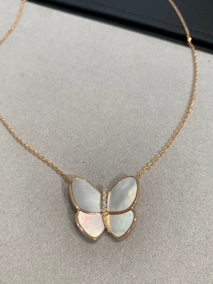 [Royal Top]BUTTERFLY GOLD MOP DIAMOND NECKLACE