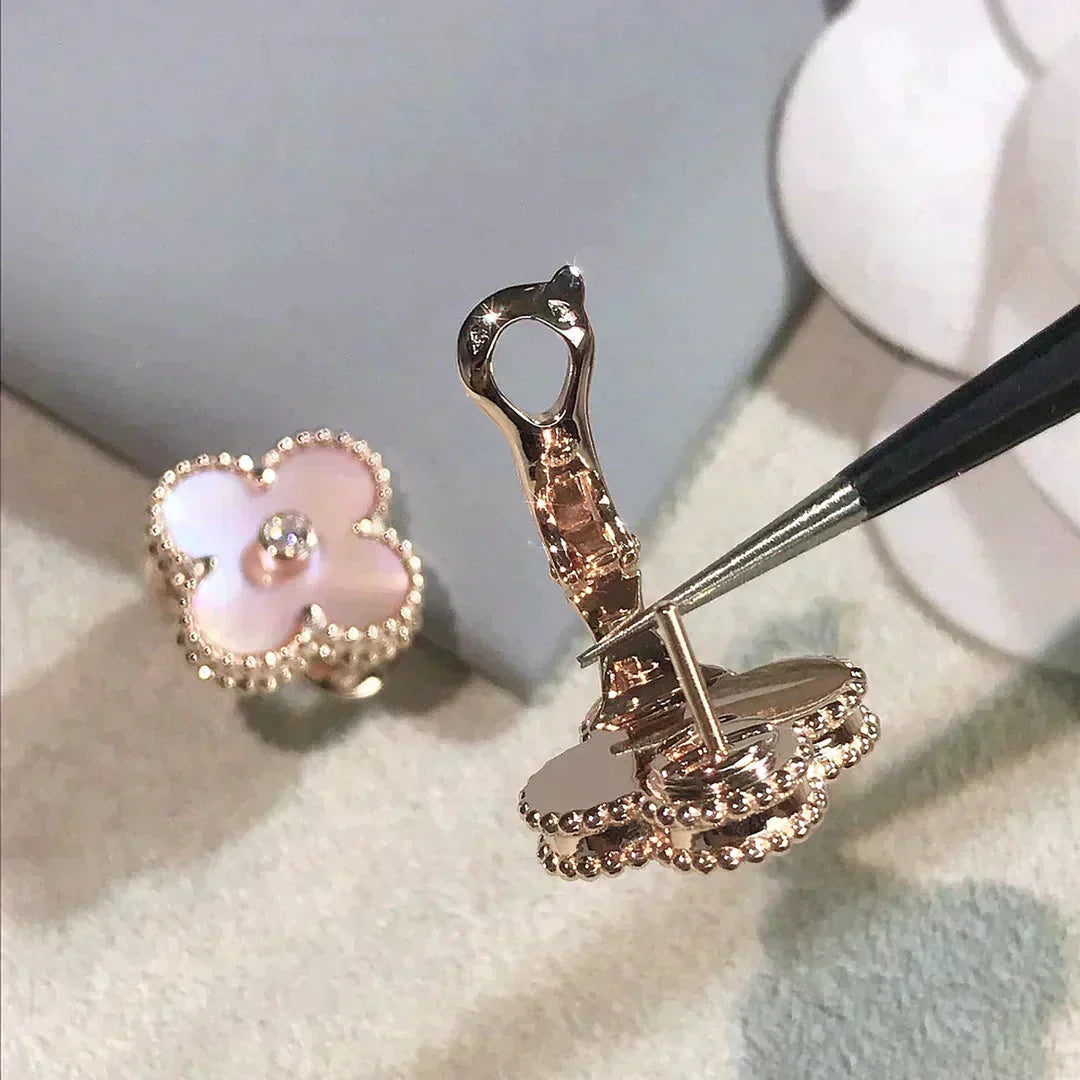 [Royal Top]CLOVER MEDIUM 1 MOTIFS  PINK MOP DIAMOND EARRINGS