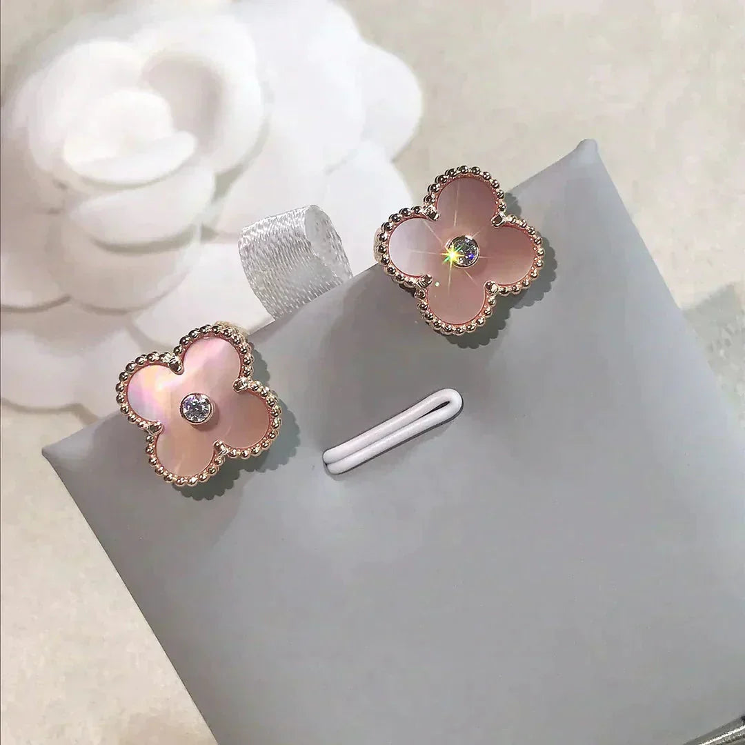 [Royal Top]CLOVER MEDIUM 1 MOTIFS  PINK MOP DIAMOND EARRINGS