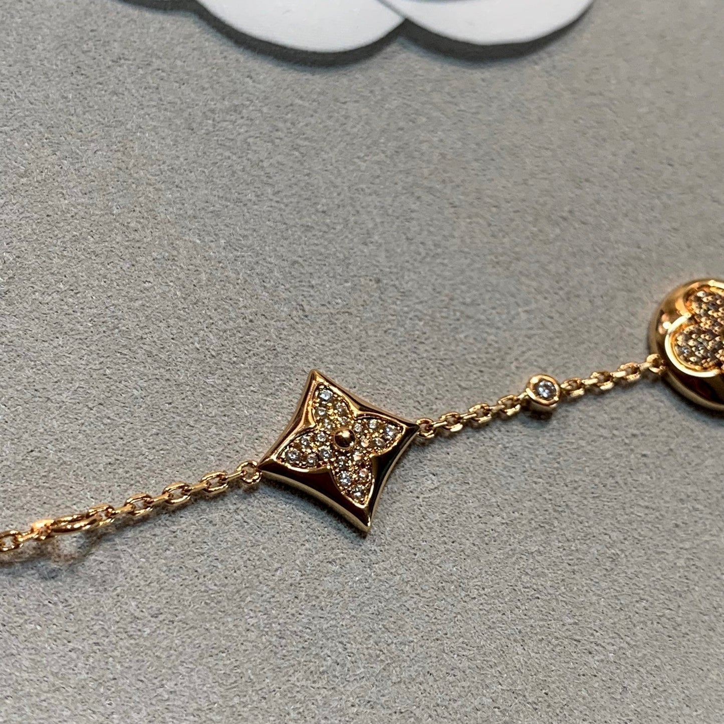 [Royal Top]STAR AND SUN 4 MOTIFS GOLD DIAMONDS BRACELET
