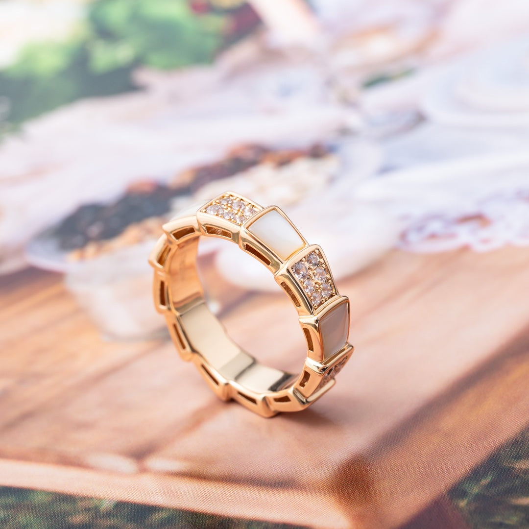 [Royal Top]SERPENTI RING PINK GOLD MOP DIAMOND PAVED 4MM