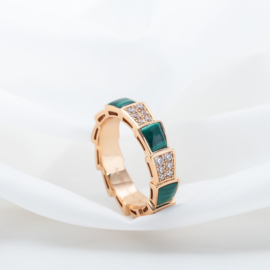 [Royal Top]SERPENTI RING PINK GOLD MALACHITE DIAMOND PAVED 4MM