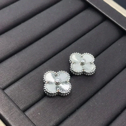 [Royal Top]CLOVER MINI 9.5MM LASER EARRINGS