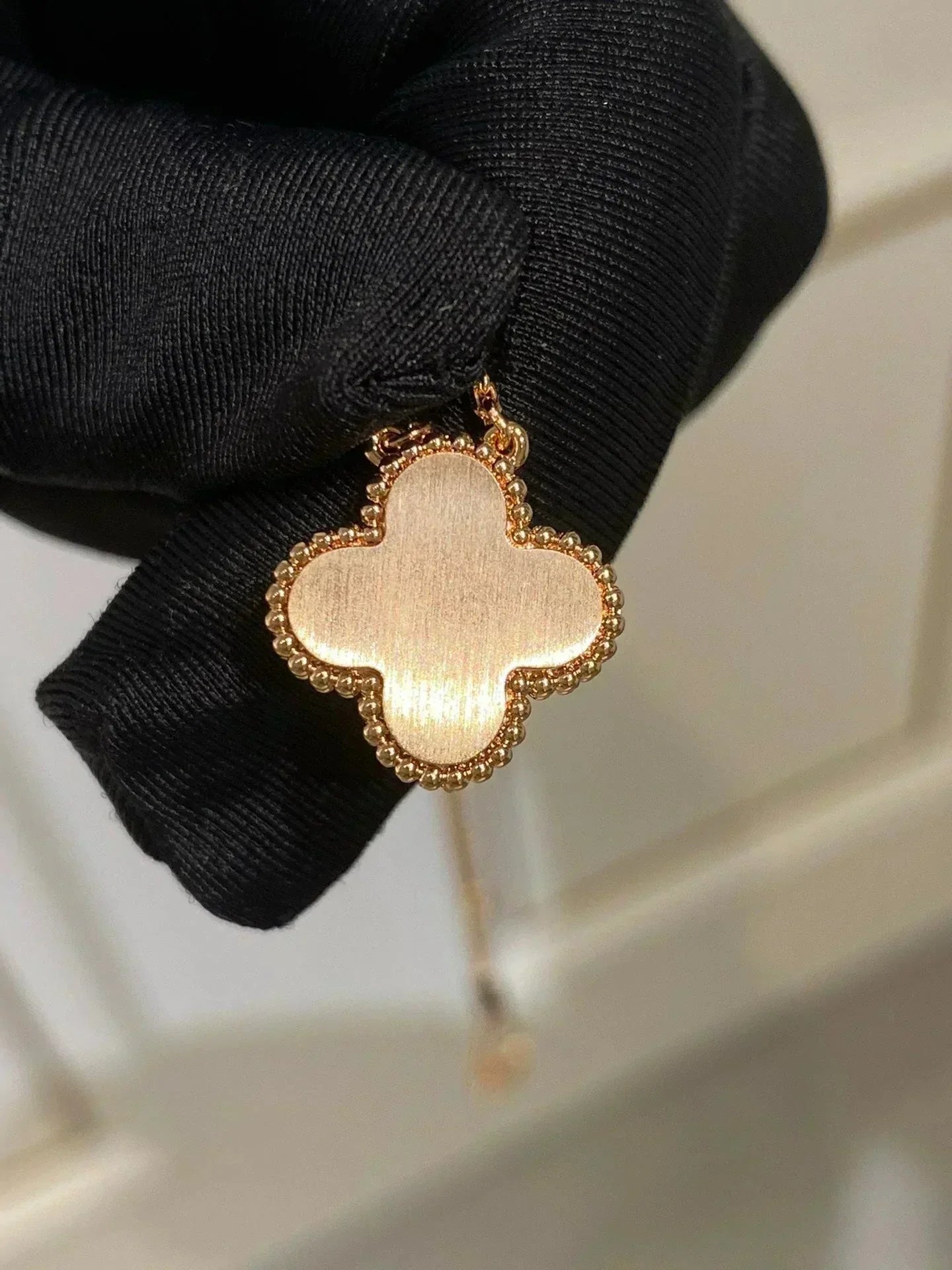 [Royal Top]CLOVER 15MM DIAMOND RHODONITE NECKLACE