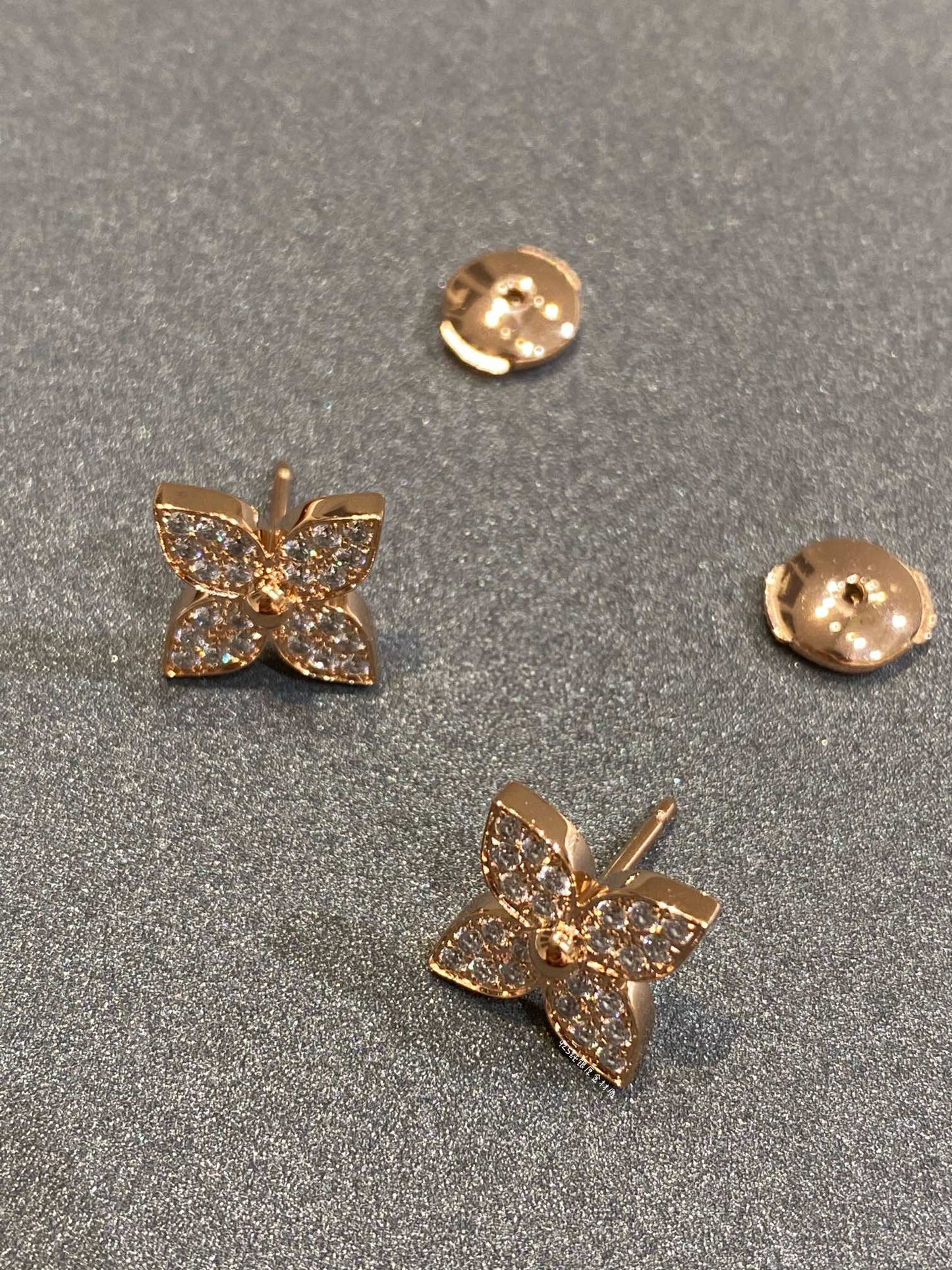 [Royal Top]STAR DIAMOND EARRINGS