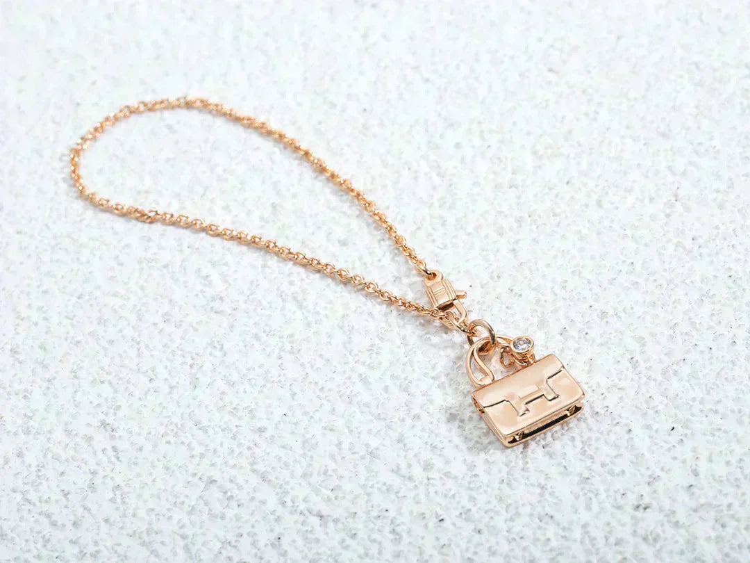 [Royal Top]AMULETTE PEDANT ROSE GOLD NECKLACE