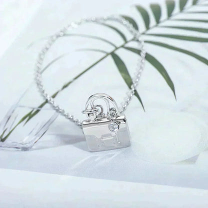 [Royal Top]AMULETTE PEDANT SILVER NECKLACE