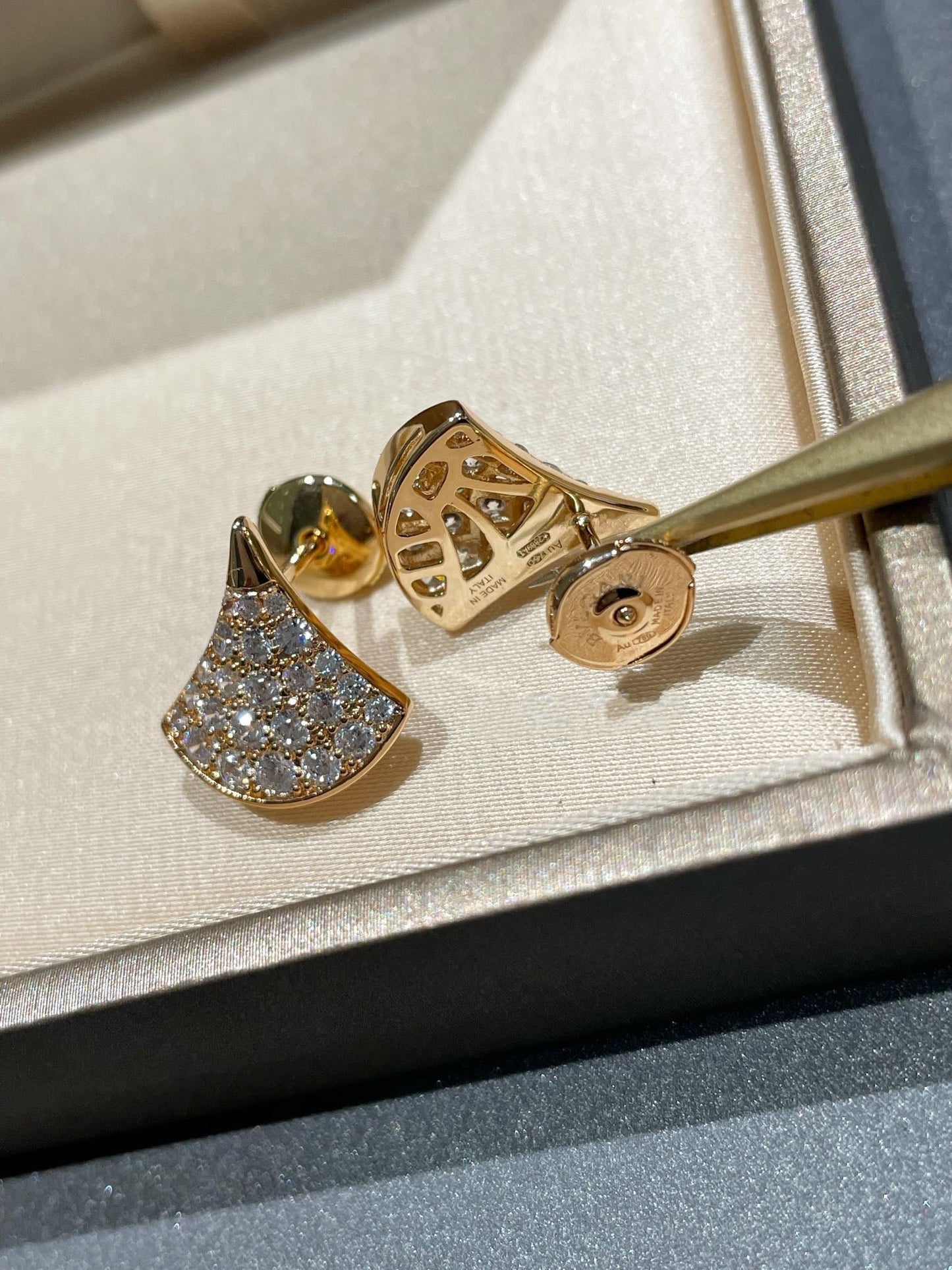 [Royal Top]DREAM STUD EARRINGS DIAMOND