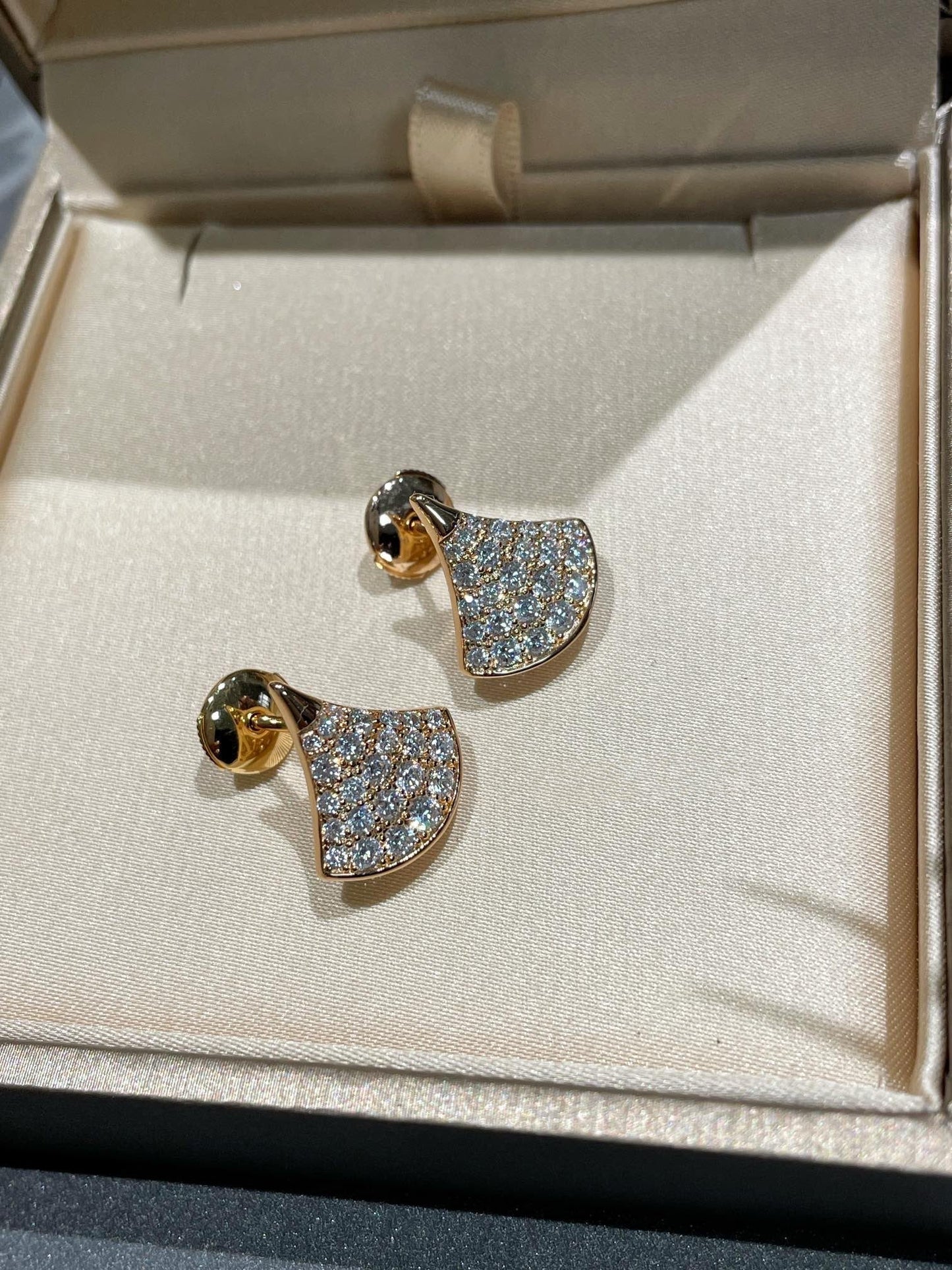 [Royal Top]DREAM STUD EARRINGS DIAMOND