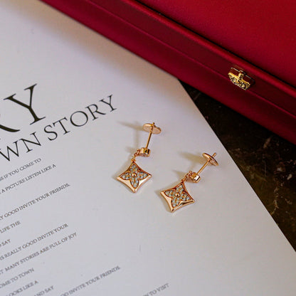 [Royal Top]STAR DIAMONDS EARRINGS GOLD