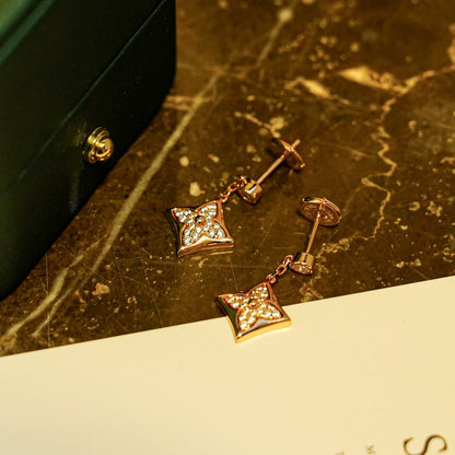 [Royal Top]STAR DIAMONDS EARRINGS GOLD