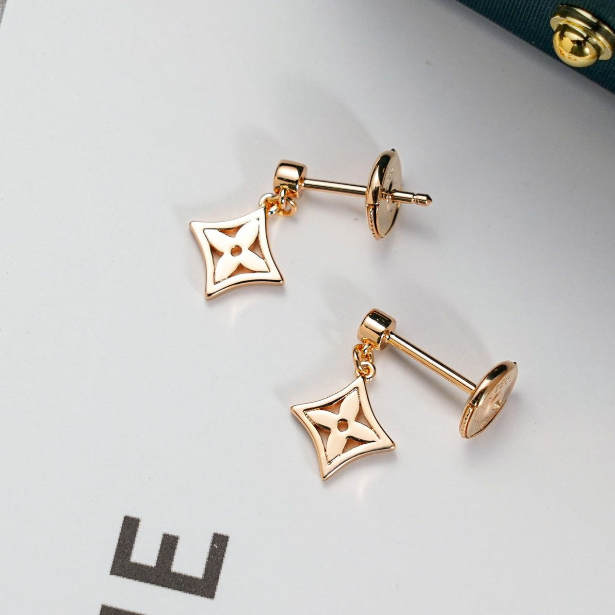 [Royal Top]STAR EARRINGS GOLD