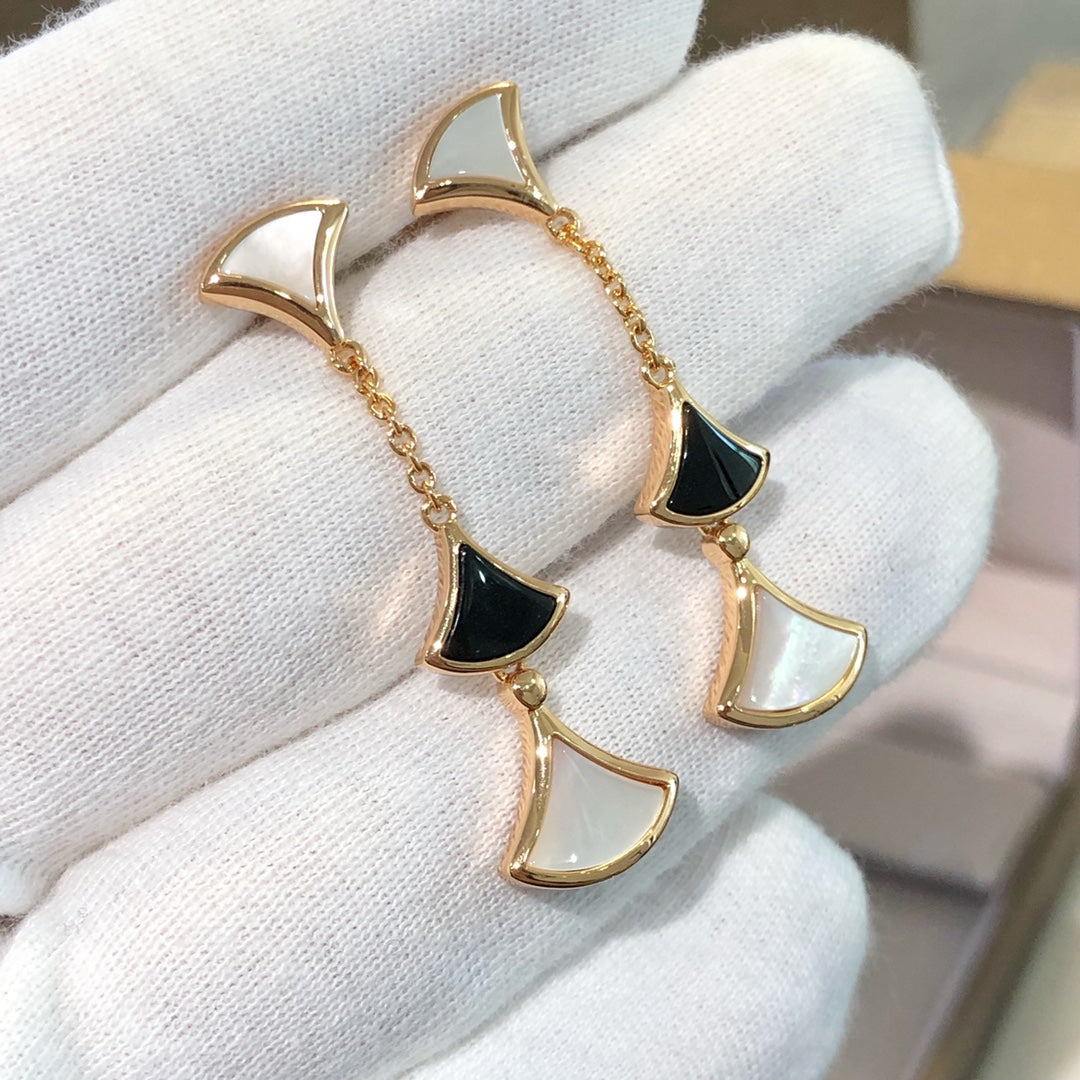 [Royal Top]DREAM EARRINGS 3 MOTIFS ONYX MOP PINK GOLD