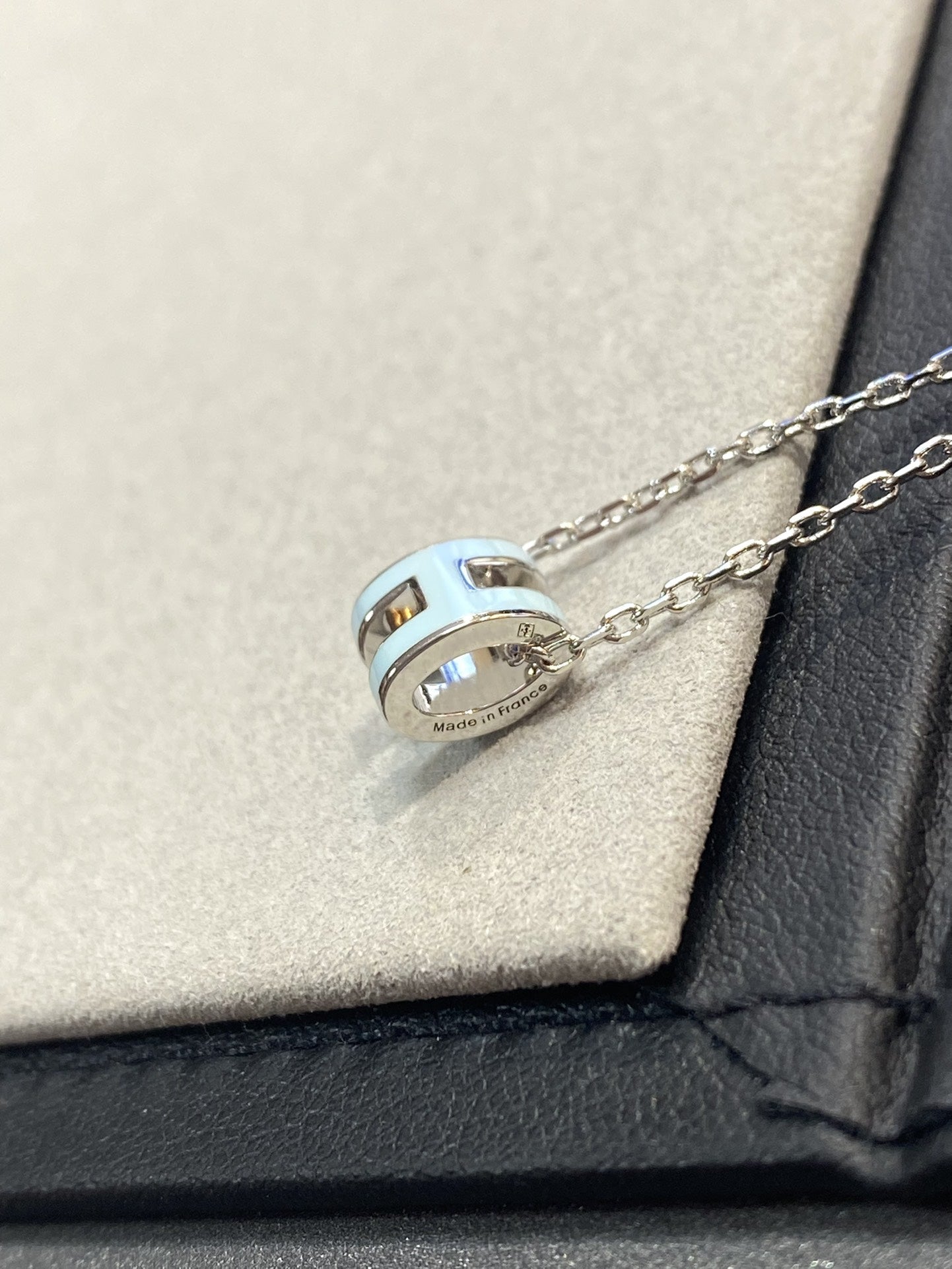 [Royal Top]POP H LIGHT BLUE NECKLACE