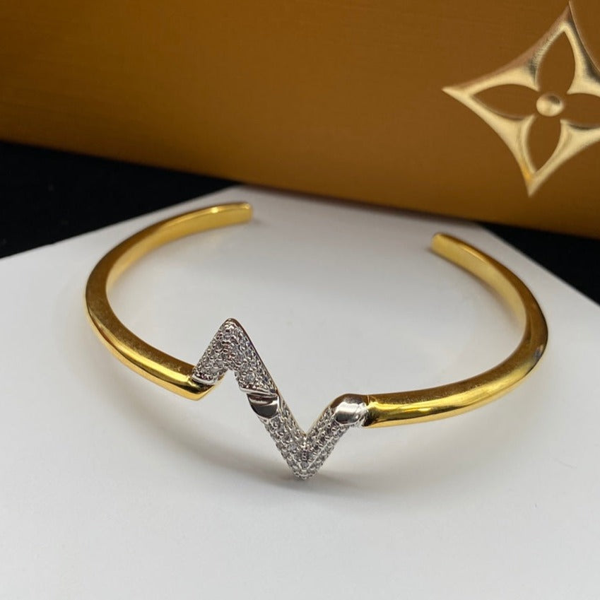 [Royal Top]VOLTE UPSITE DOWN DIAMOND GOLD OPEN BRACELET