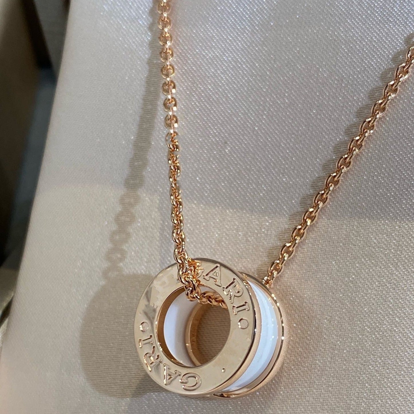 [Royal Top]ZERO 1 WHITE CERAMIC PINK GOLD NECKLACE