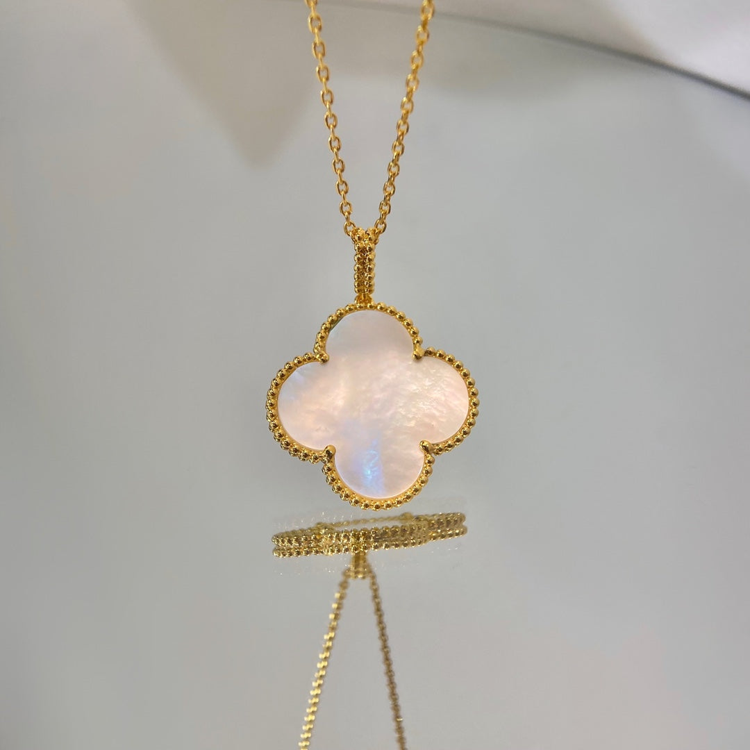 [Royal Top]CLOVER 25MM MOP LARGE PENDANT NECKLACE