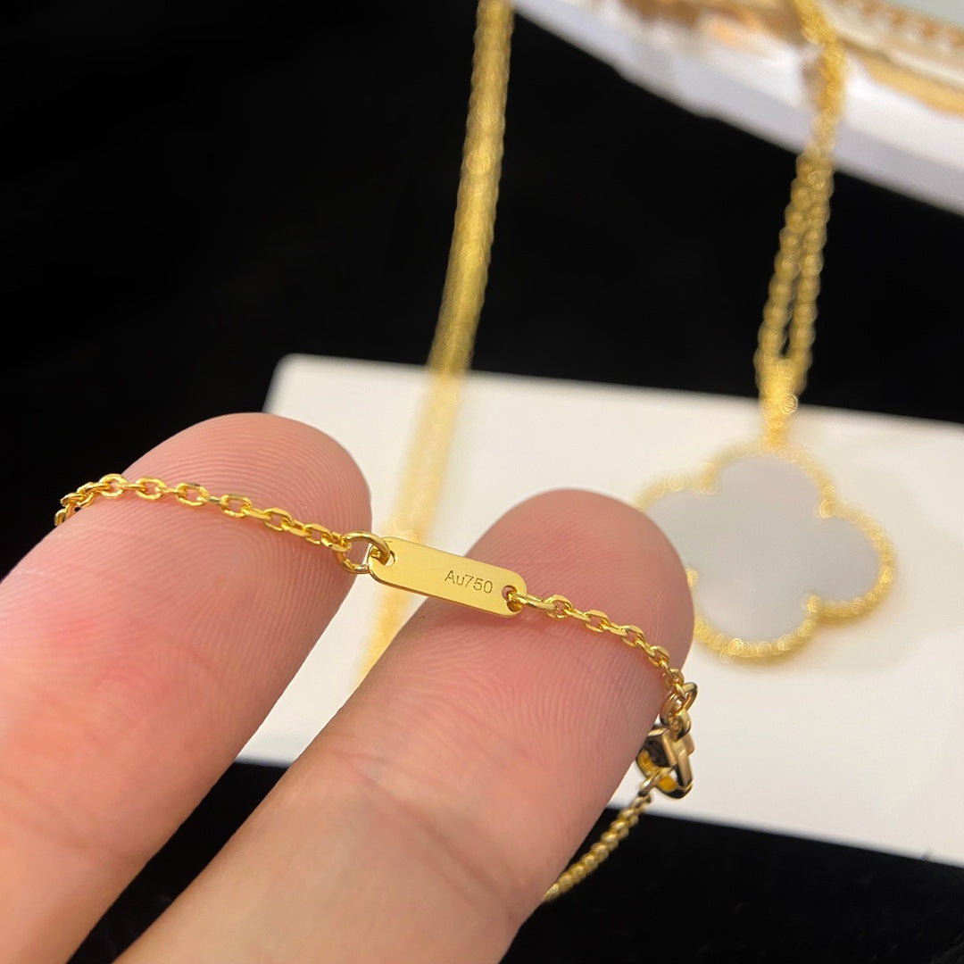[Royal Top]CLOVER 25MM MOP LARGE PENDANT NECKLACE