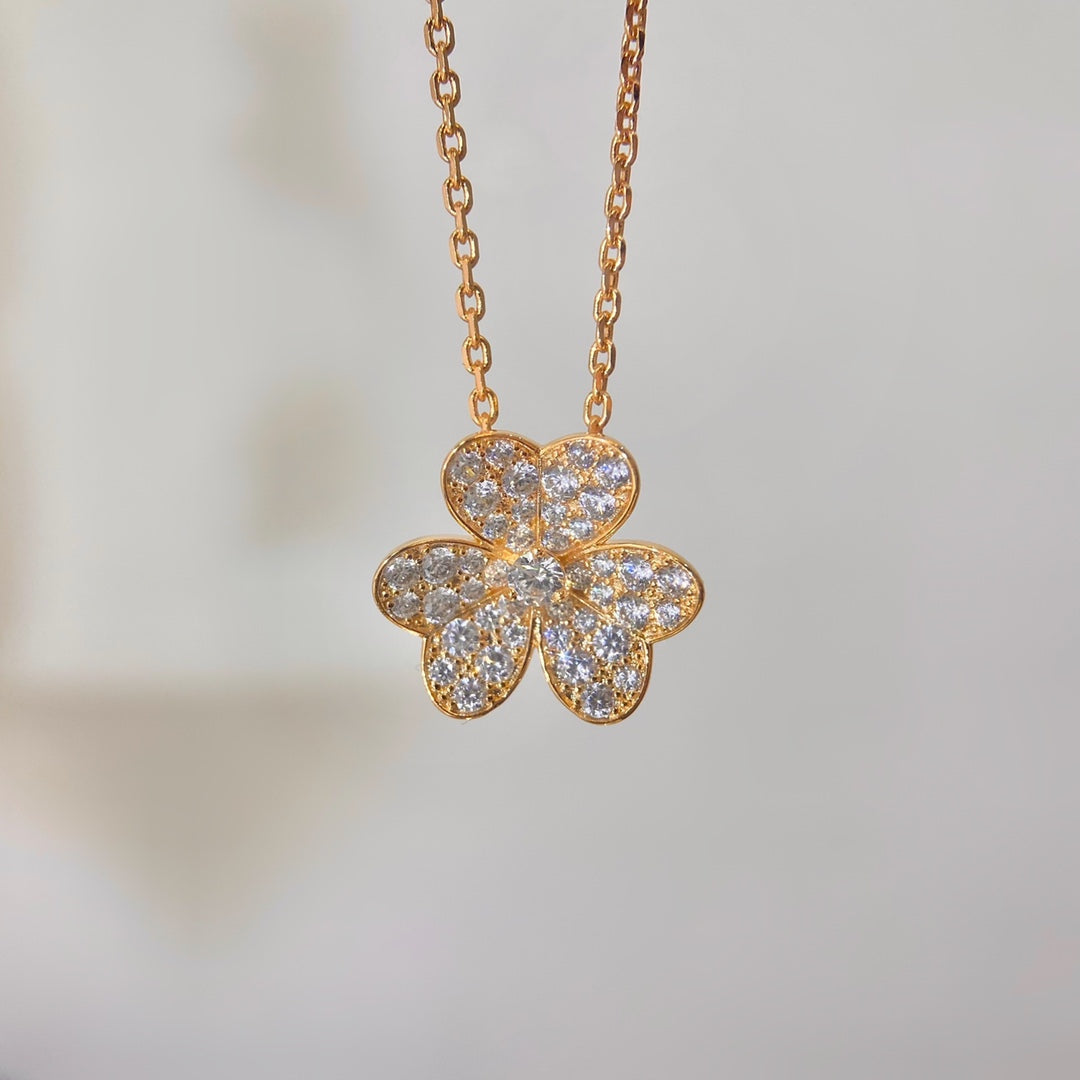 [Royal Top]FLOWER DIAMOND NECKLACE