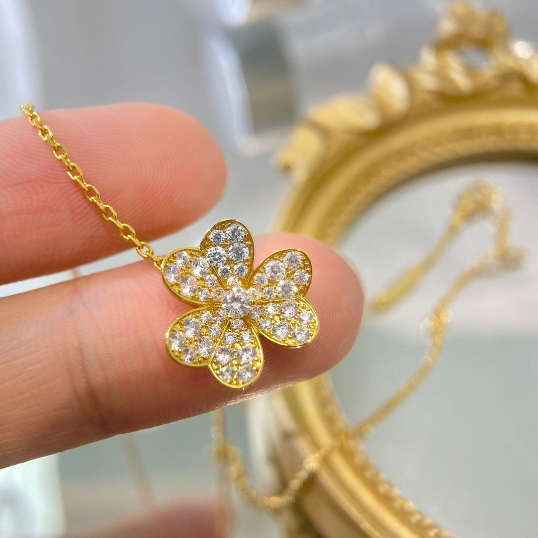 [Royal Top]FLOWER DIAMOND NECKLACE