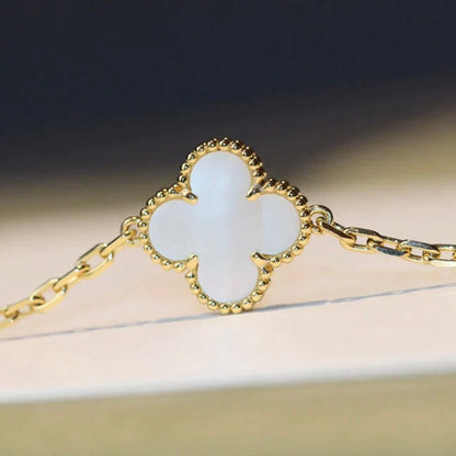 [Royal Top]CLOVER 20 MOTIFS WHITE MOP NECKLACE
