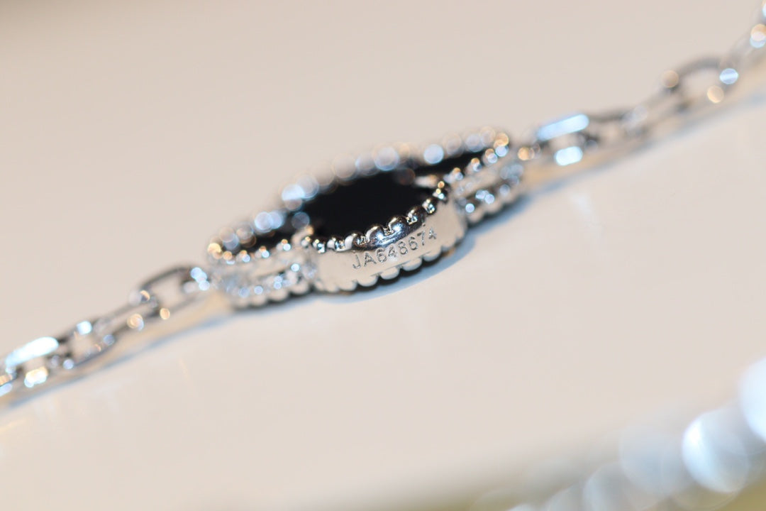 [Royal Top]CLOVER 20 MOTIFS ONYX DIAMOND SILVER