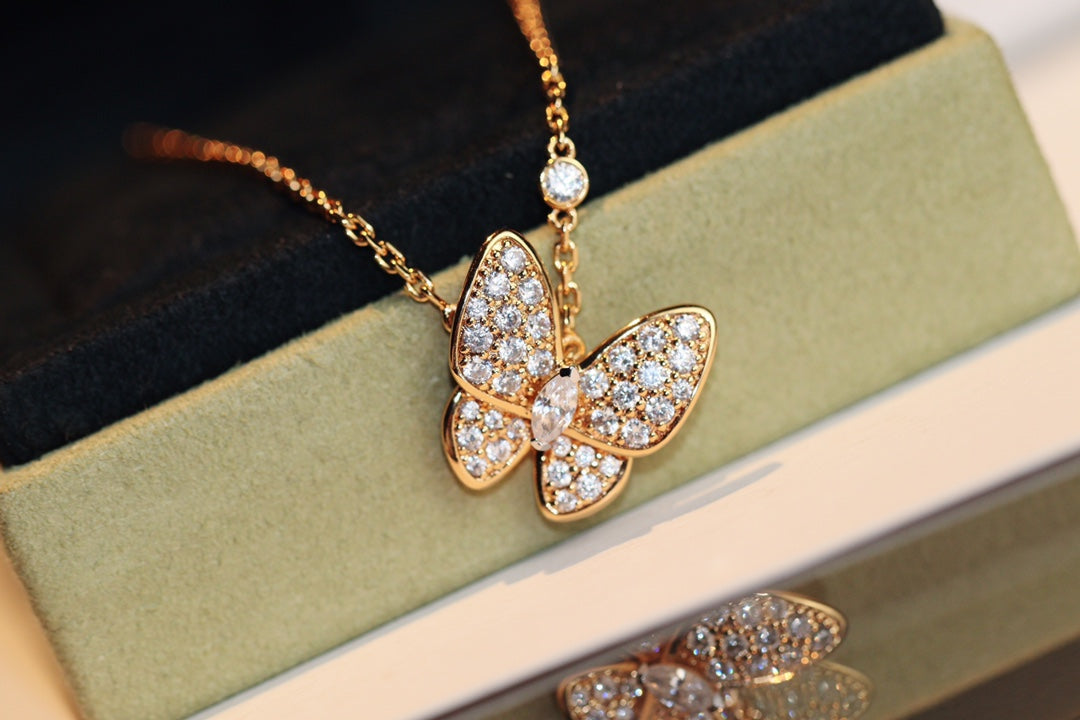 [Royal Top]BUTTERFLY DIAMOND NECKLACE
