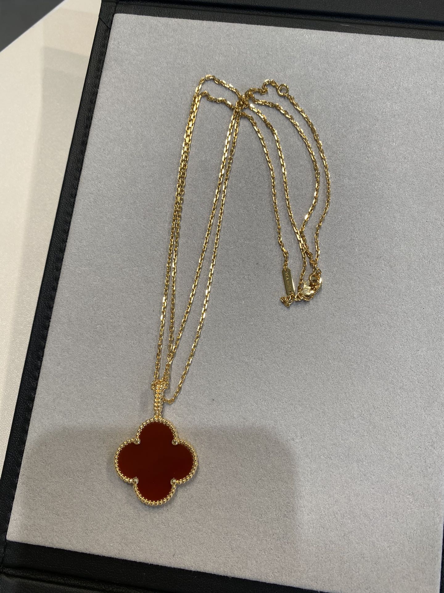 [Royal Top]CLOVER 25MM NECKLACE GOLD CARNELIAN