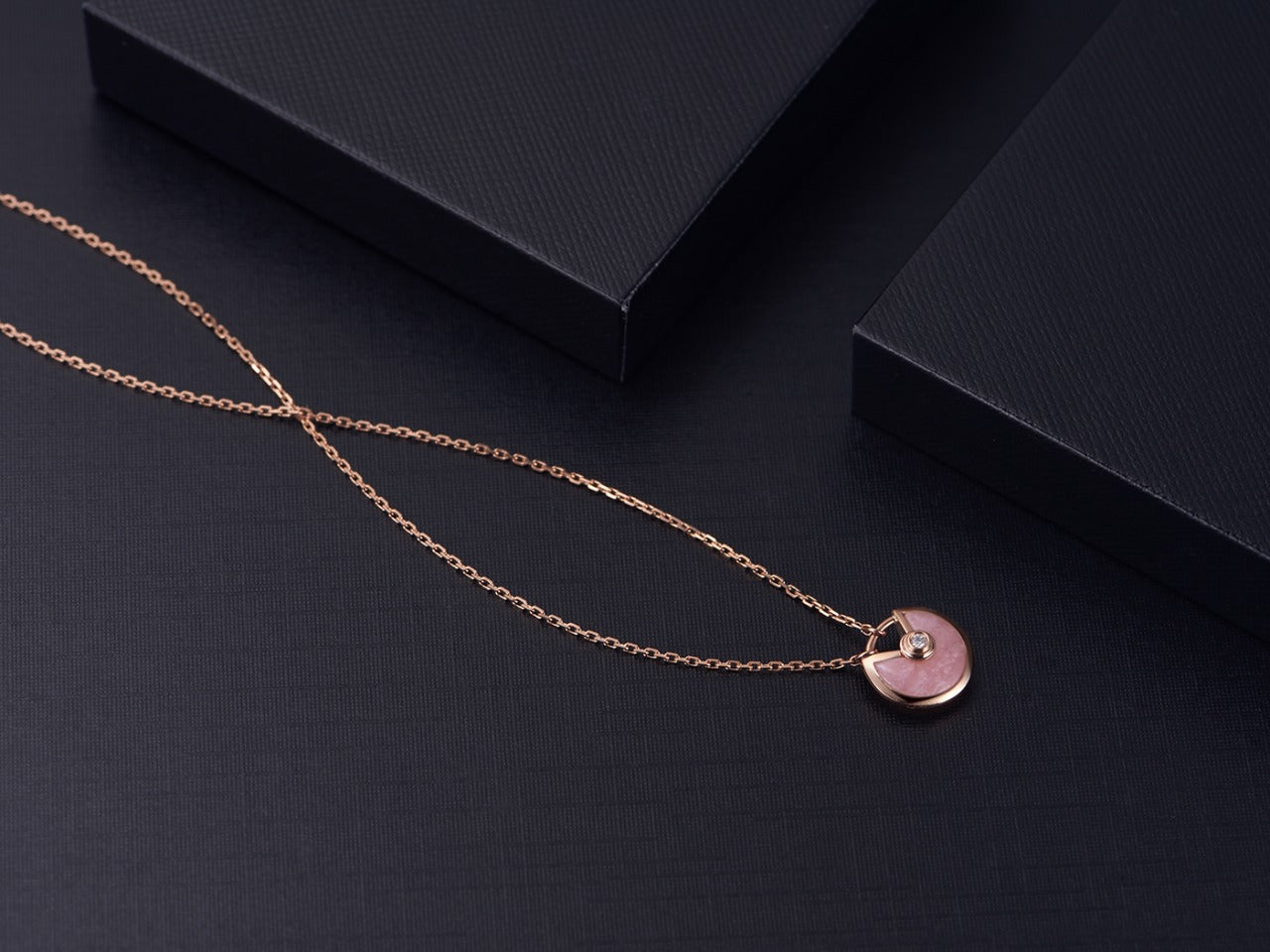 [Royal Top]AMULETTE ROSE GOLD PINK MOP NECKLACE