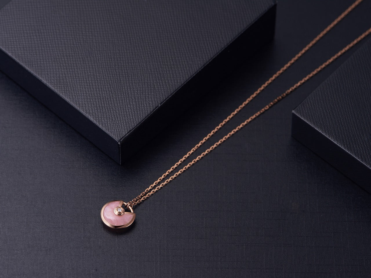 [Royal Top]AMULETTE ROSE GOLD PINK MOP NECKLACE