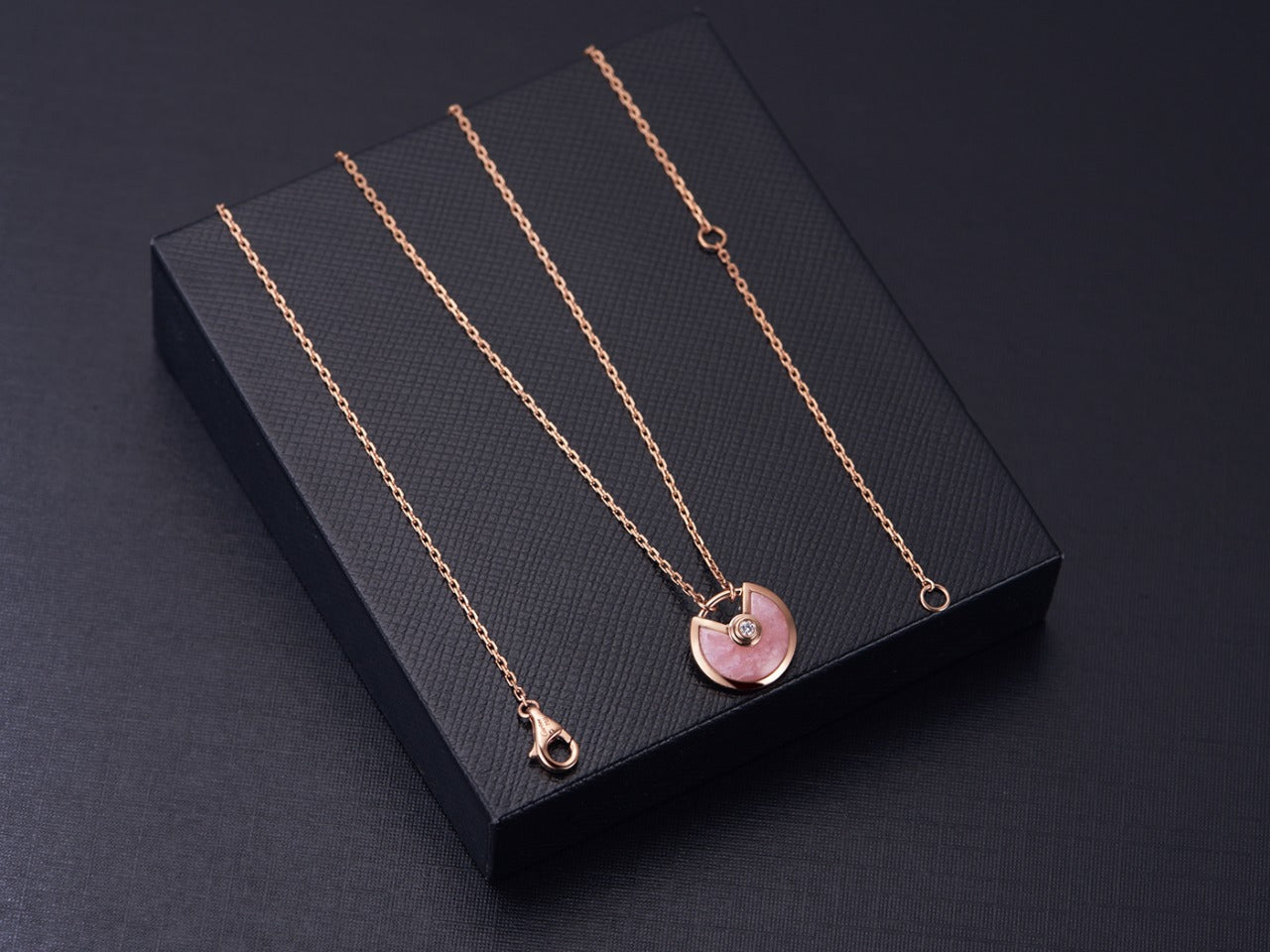 [Royal Top]AMULETTE ROSE GOLD PINK MOP NECKLACE
