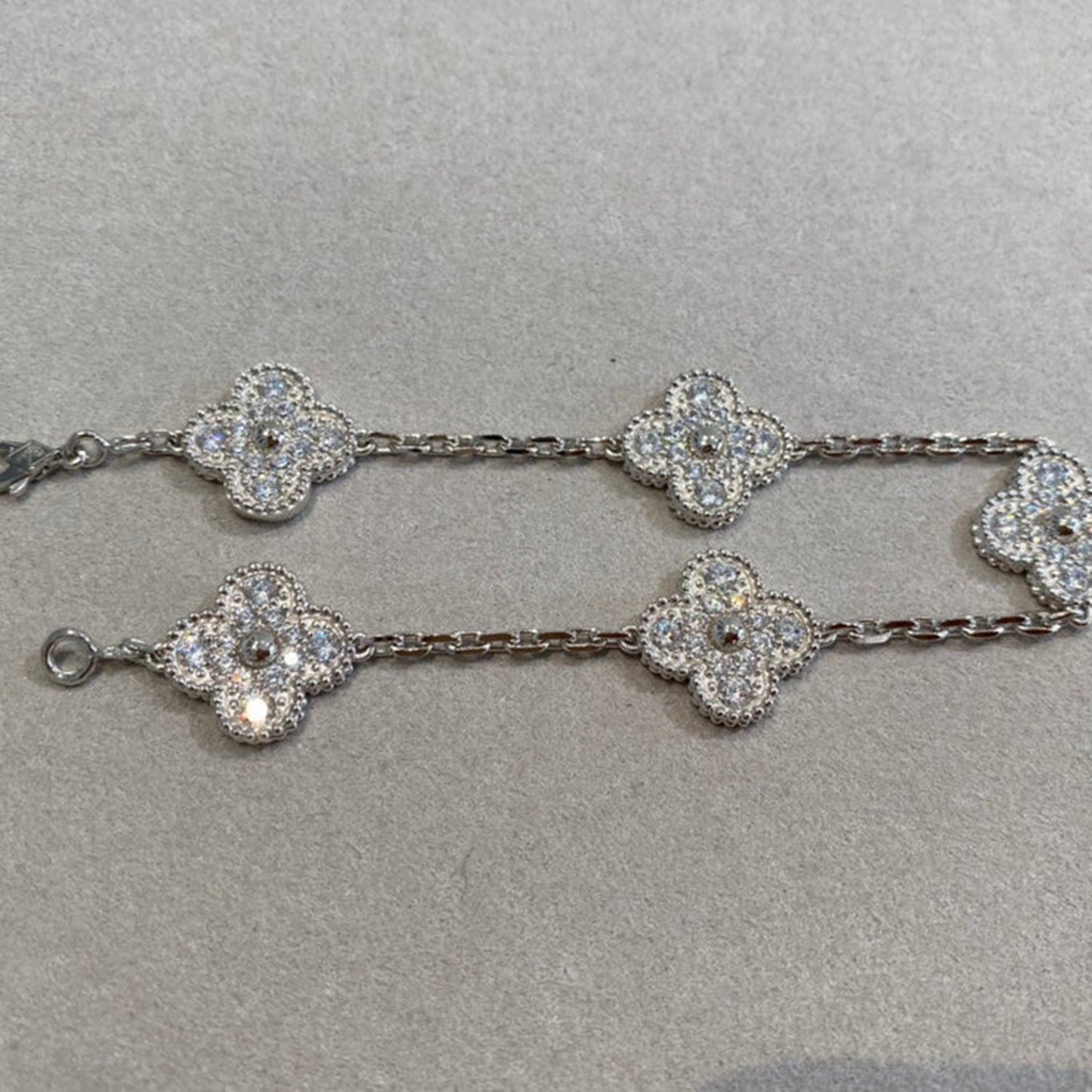 [Royal Top] CLOVER 5 MOTIF FULL DIAMOND BRACELET COLLECTION
