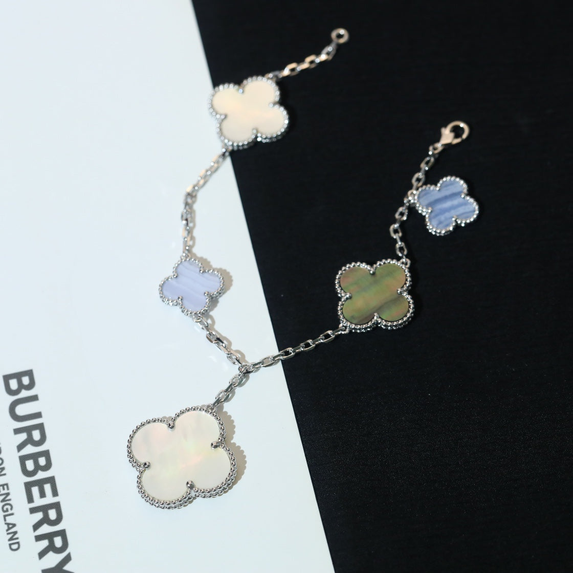 [Royal Top]CLOVER BRACELET 5 MOTIFS MOP CHALCEDONY SILVER